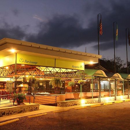 Park Hotel Santa Cruz Verapaz エクステリア 写真