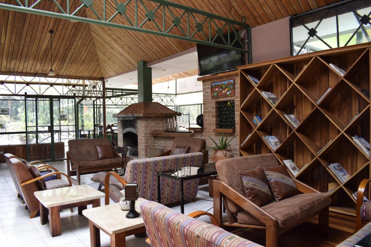 Park Hotel Santa Cruz Verapaz エクステリア 写真