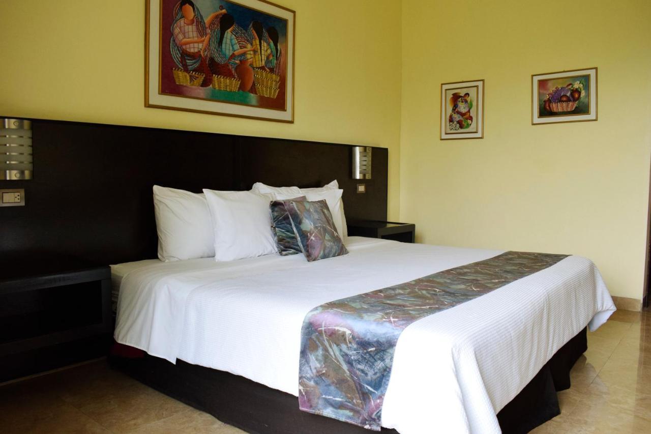 Park Hotel Santa Cruz Verapaz エクステリア 写真