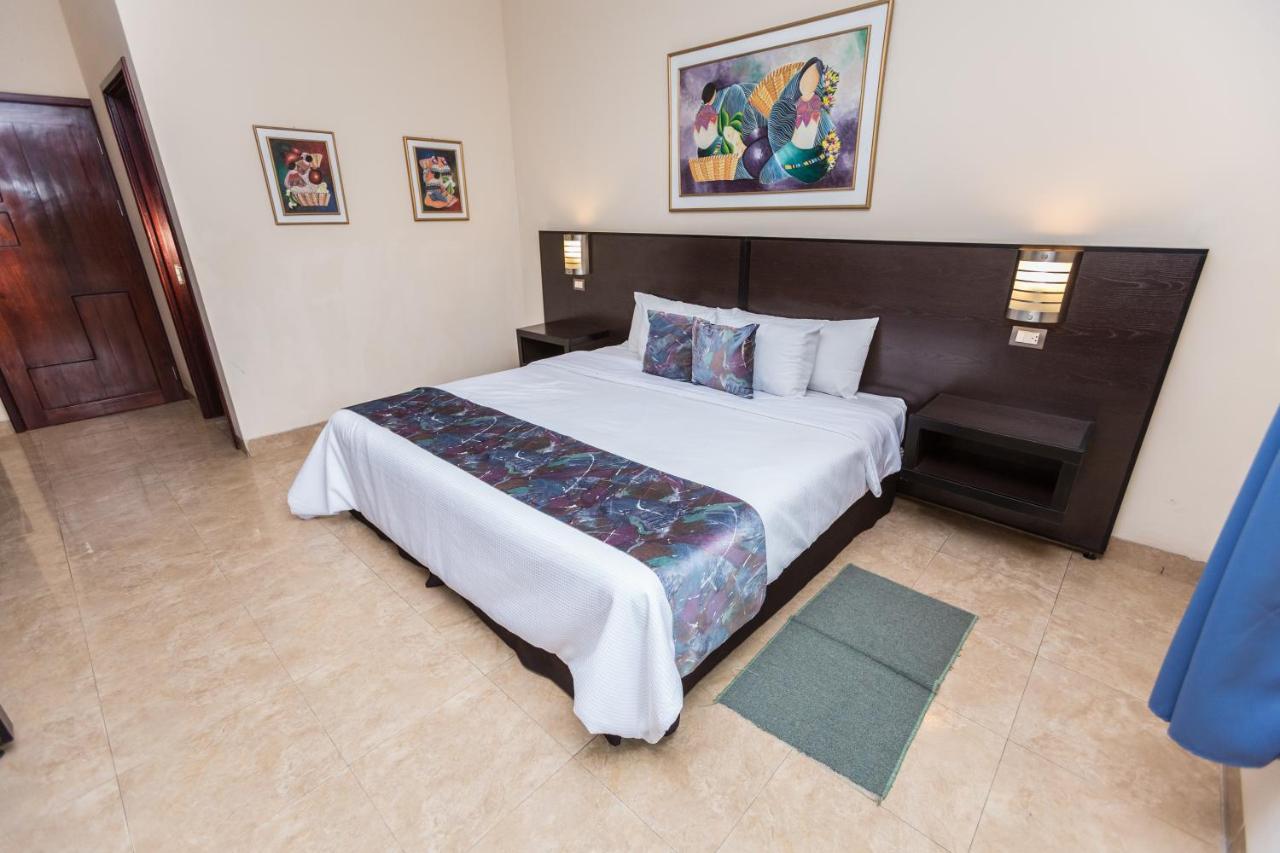 Park Hotel Santa Cruz Verapaz エクステリア 写真
